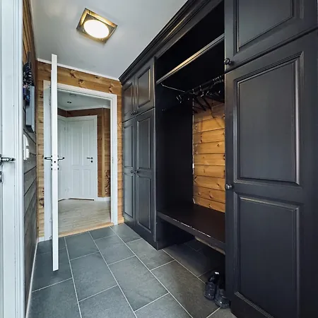 Fully Equipped Ski-in Ski-out At Kikut,